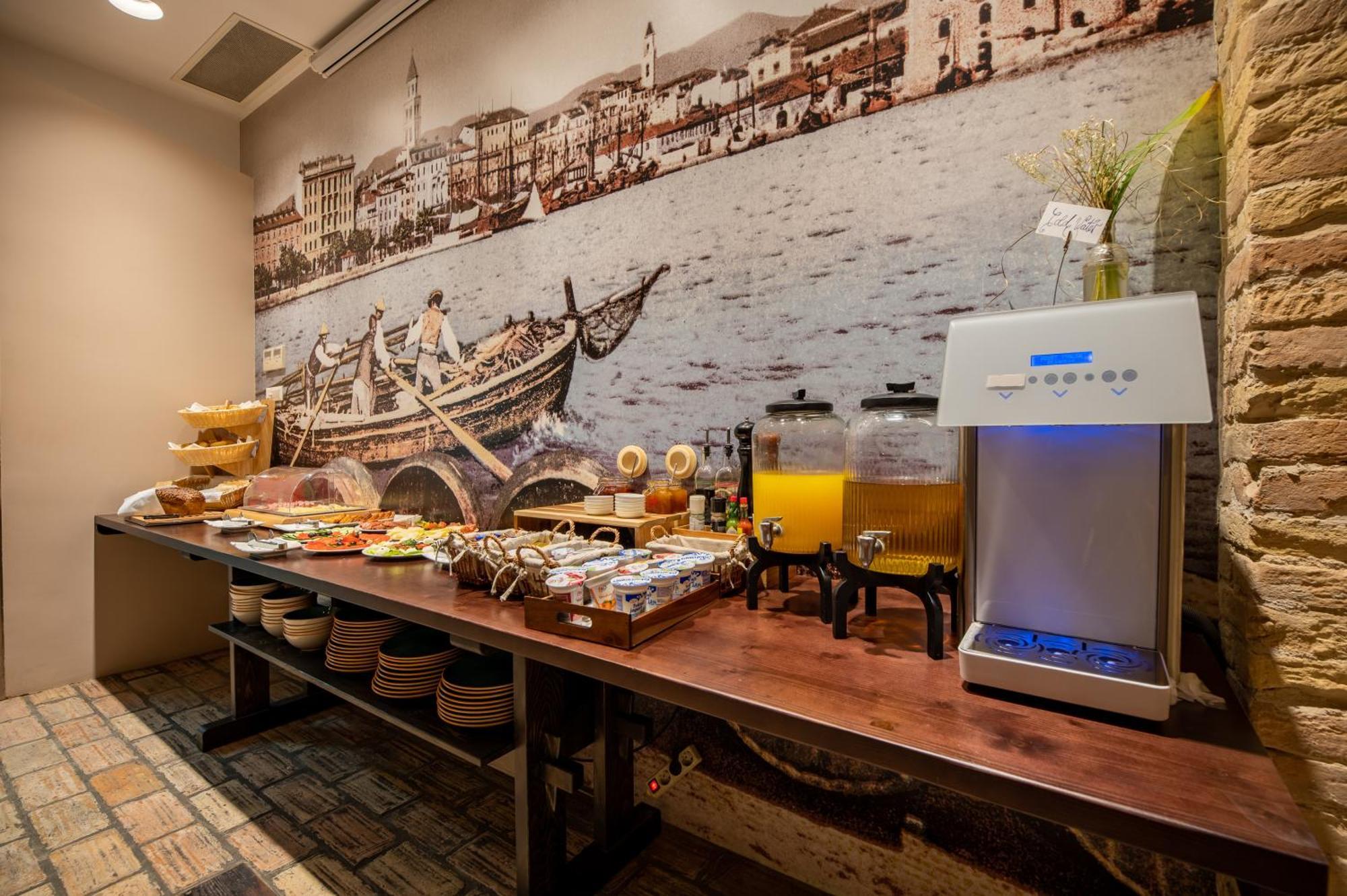 Azur Palace Luxury Rooms Split Dış mekan fotoğraf
