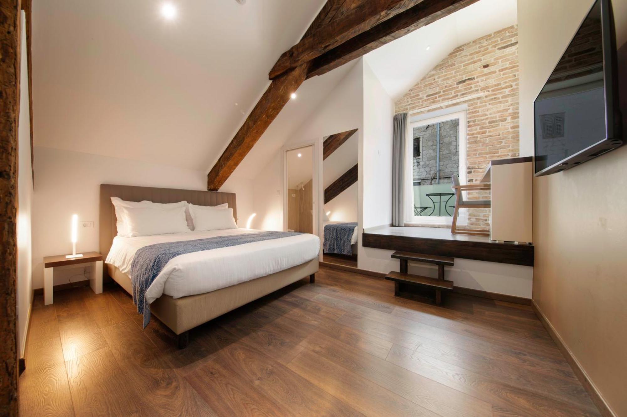 Azur Palace Luxury Rooms Split Dış mekan fotoğraf